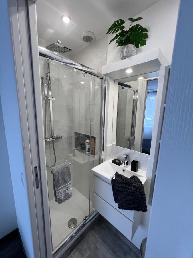 Appart De Luxe Tout Confort Jusqu A 4 Personnes Apartment Triel-sur-Seine Ngoại thất bức ảnh