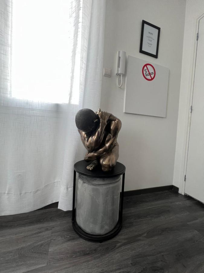 Appart De Luxe Tout Confort Jusqu A 4 Personnes Apartment Triel-sur-Seine Ngoại thất bức ảnh